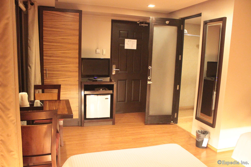 Soleste Suites Ciudad Quezon Exterior foto