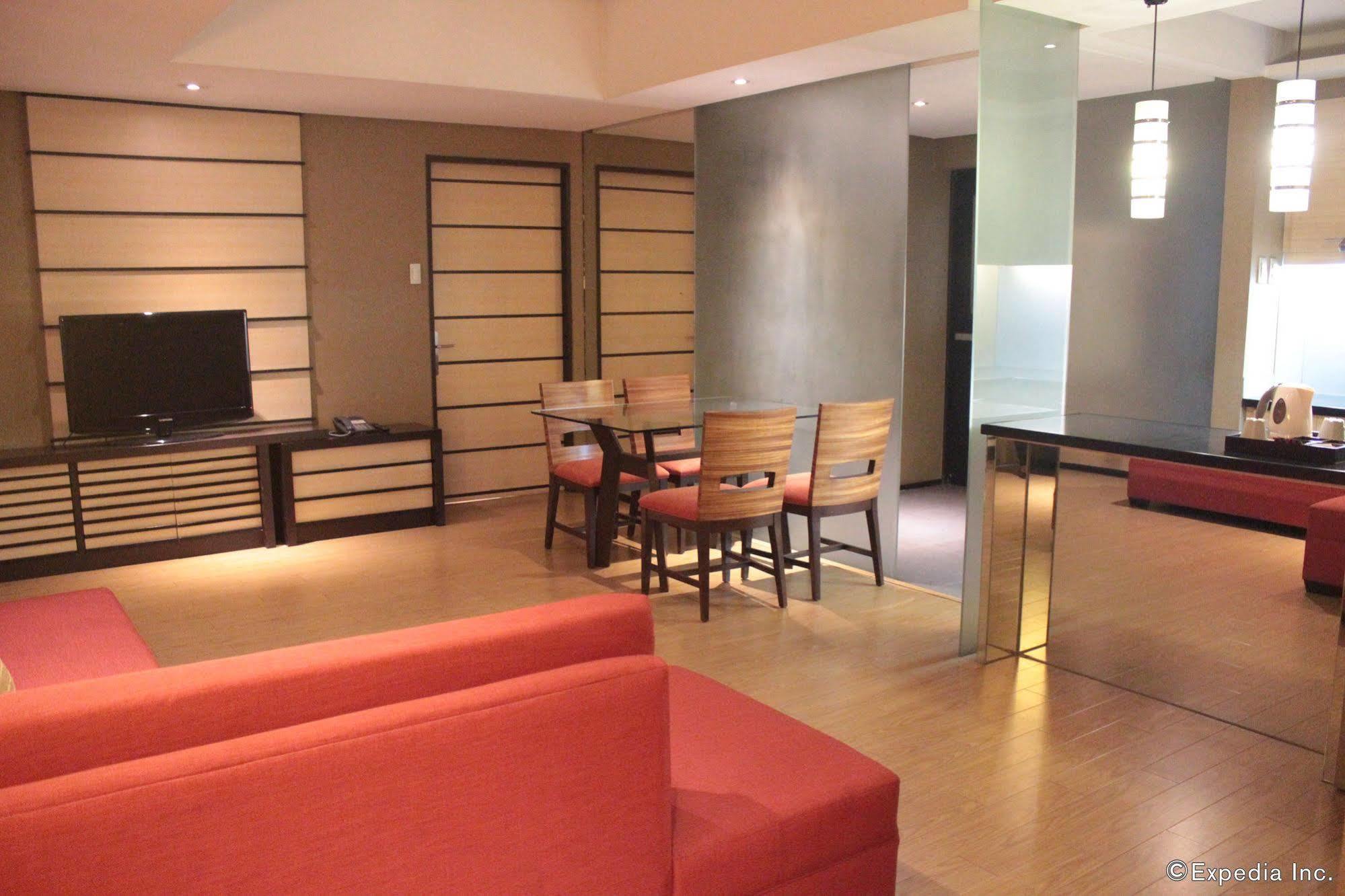 Soleste Suites Ciudad Quezon Exterior foto