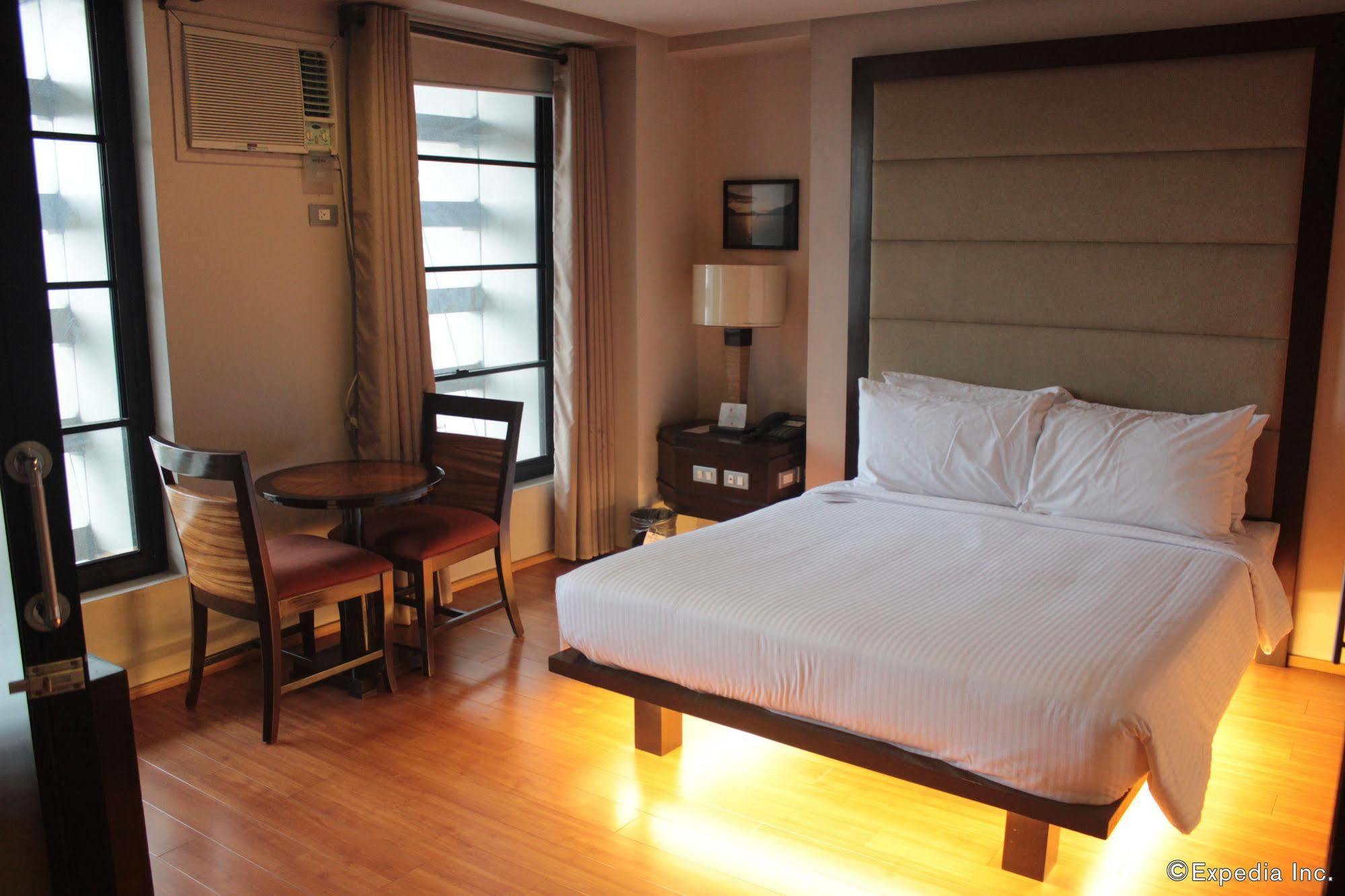 Soleste Suites Ciudad Quezon Exterior foto
